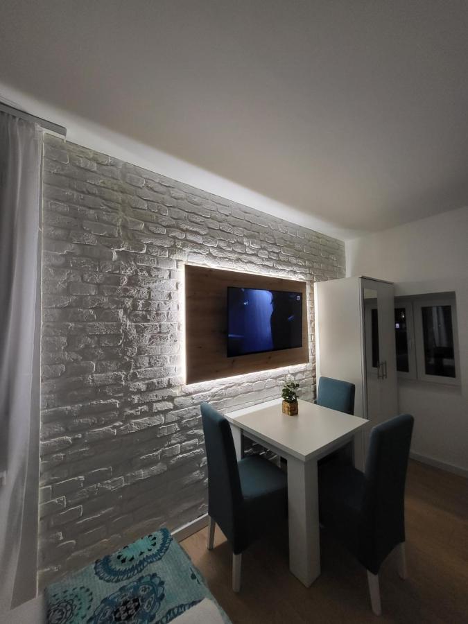 Harmony Suites Sajmiste Exterior foto